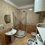 Apartment Centre Lions Gate 3 *