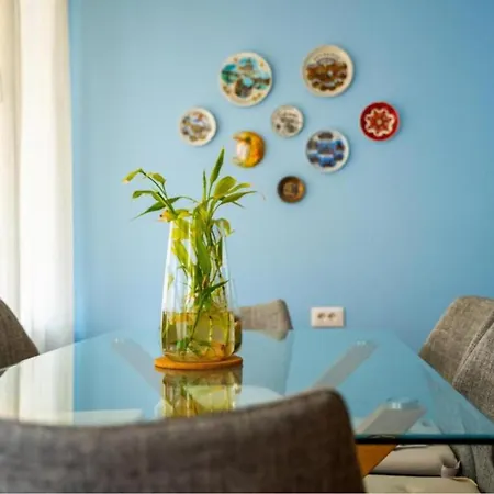 Apartman Centre Lions Gate 3 *