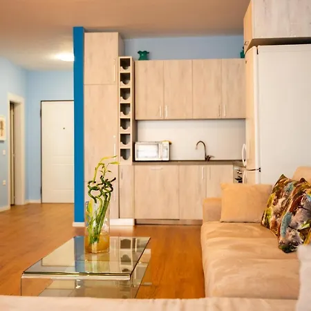 Centre Lions Gate 3 Apartment Tirana